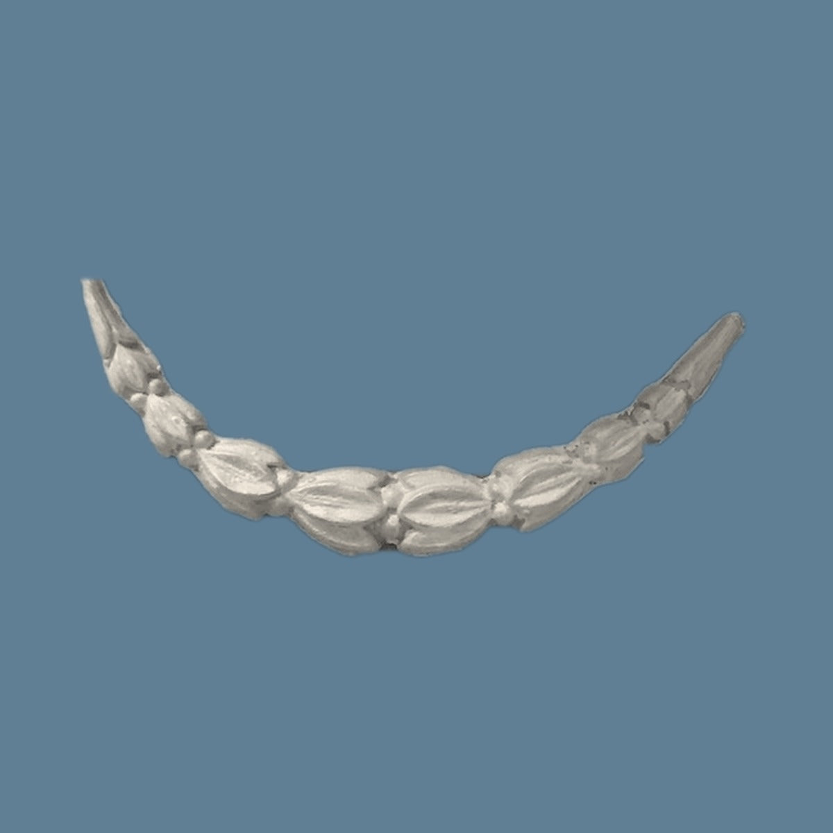 SW5 Rose Bud Swag, Small, Efex flexible moulding of rose buds and beads in a gentle curve