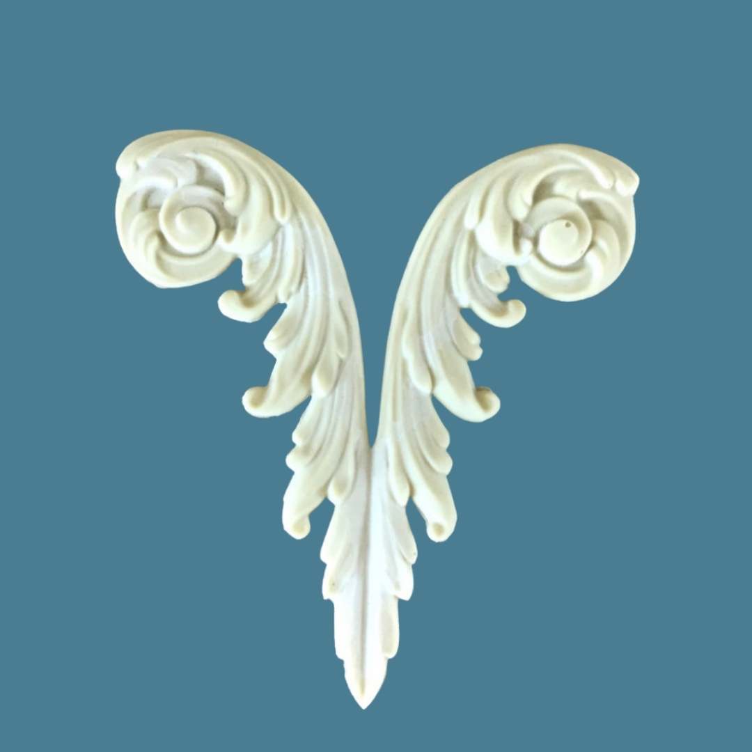 L2 Large Queen Anne Leg, a Y-shaped Efex flexible moulding applique with two rose-tipped acanthus scrolls meeting in a long leaf point