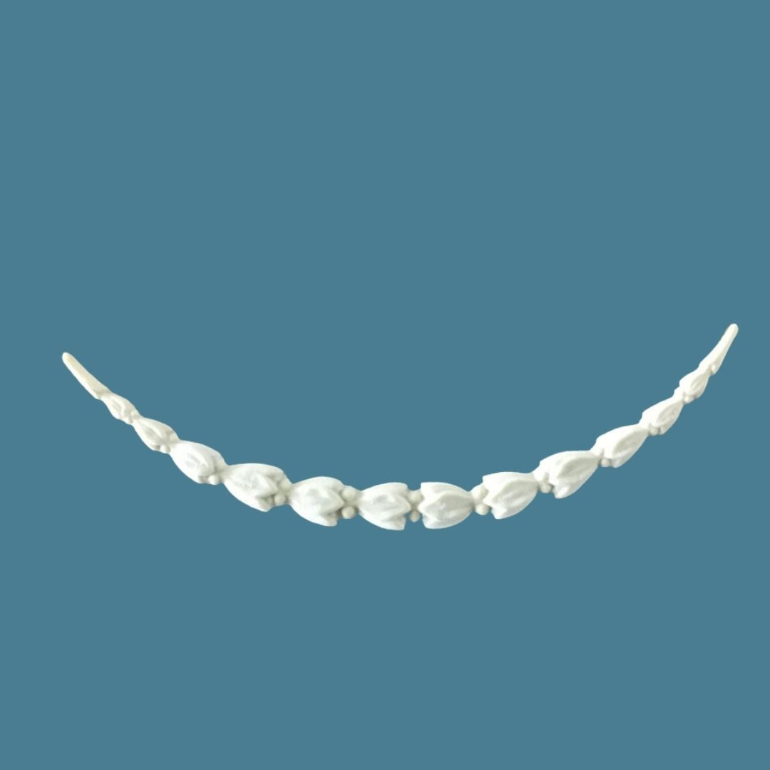 SW2 Medium Rose Bud Swag, a gently curved Efex flexible moulding garland of rose buds that graduate in size toward the centre