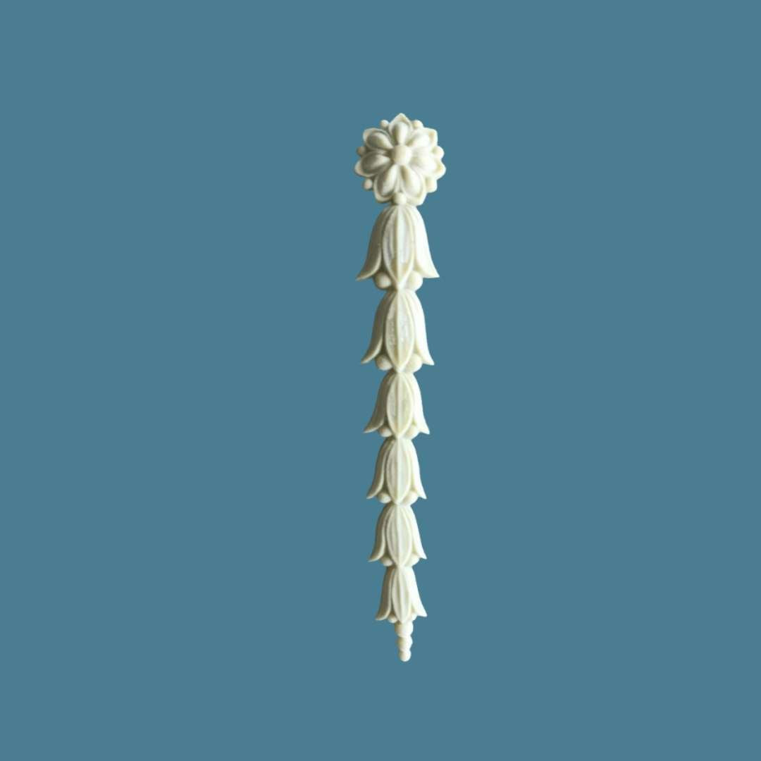 D8 Floral and Leaf Drop, an Efex flexible moulding drop with a rosette at the top and a column of tulip-shaped flowers below